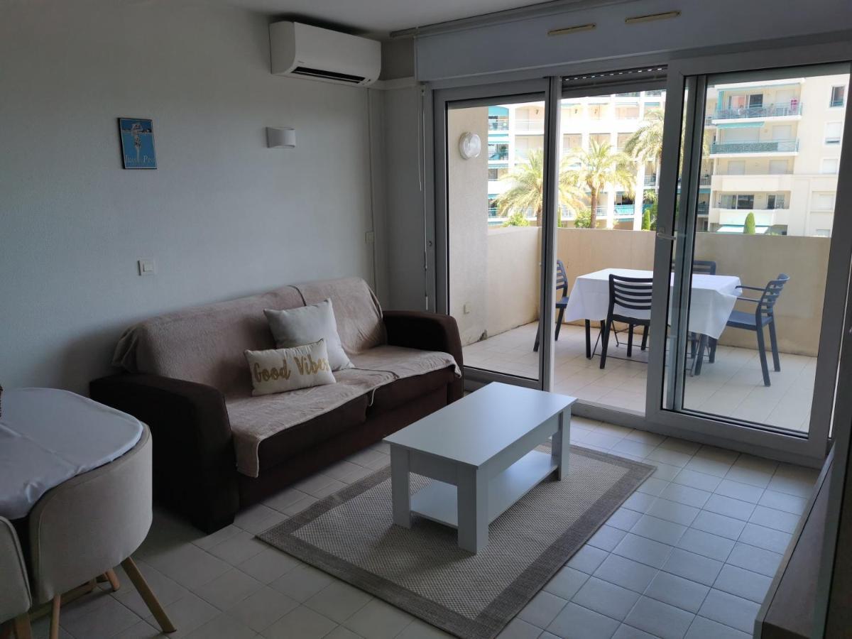 Appartement Les Pins Bleus Piscine Plage à Antibes Extérieur photo