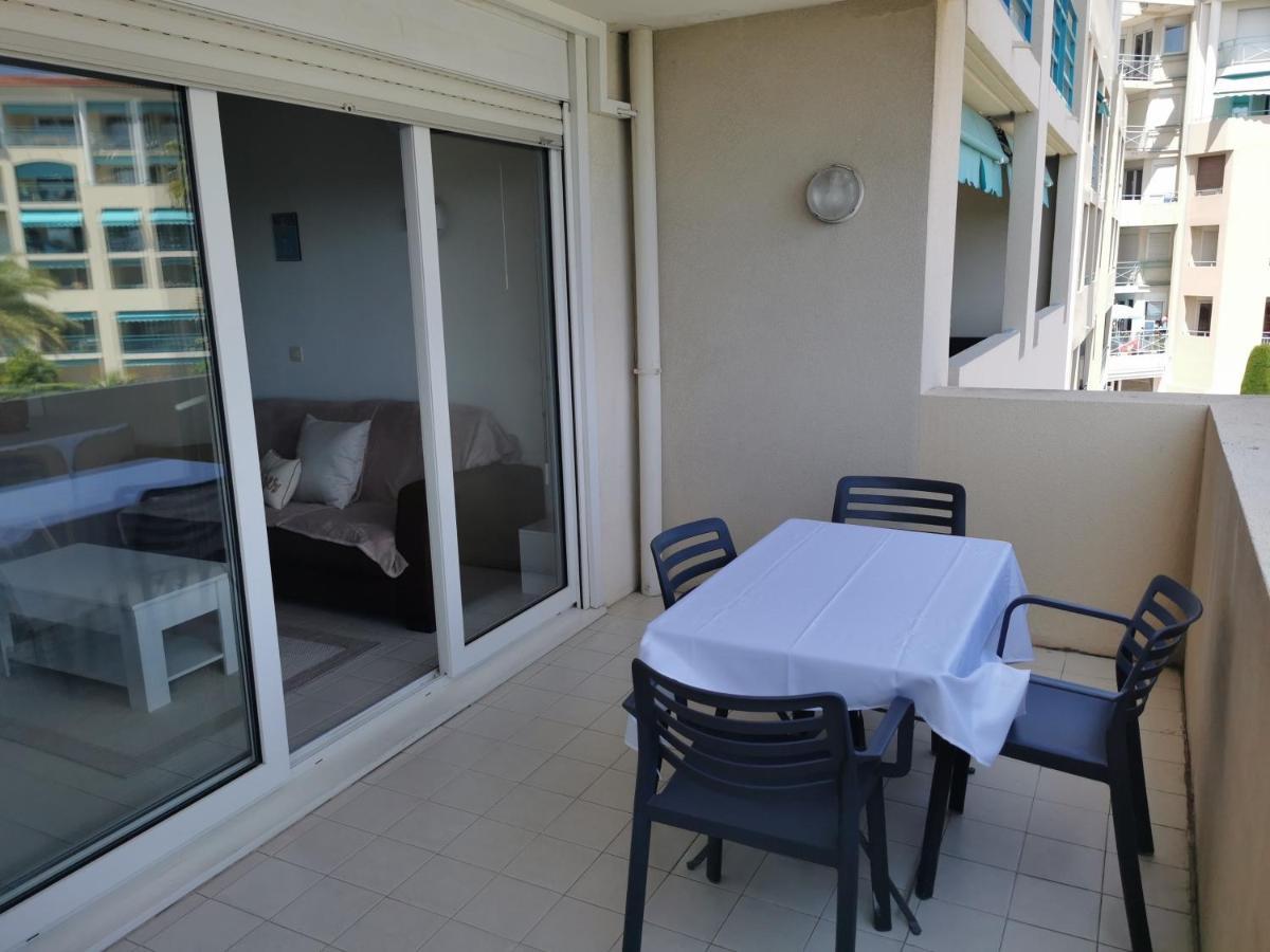 Appartement Les Pins Bleus Piscine Plage à Antibes Extérieur photo