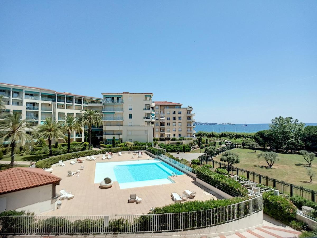 Appartement Les Pins Bleus Piscine Plage à Antibes Extérieur photo